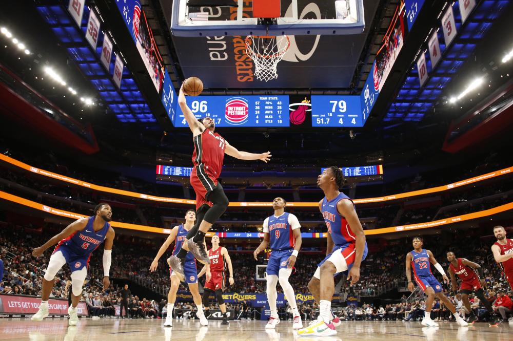 一名年仅2 一名年仅2