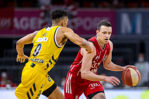 在开幕式上 在开幕式上